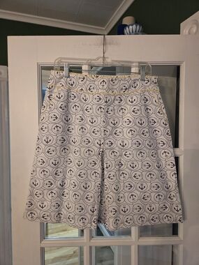 L.L. Bean White Nautical Anchor Print Skirt with Navy Accents - Size 10